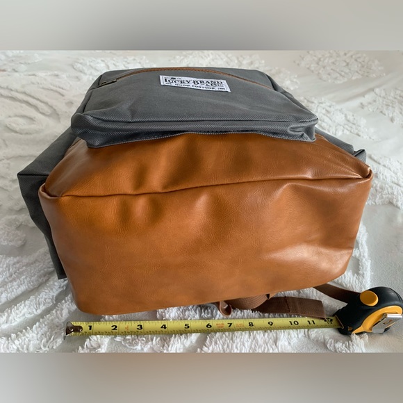 NWT 🍀 Lucky Brand: Gray Canvas, Brown Faux Leather, 18x12x5.5 inches, Zips Logo - Picture 12 of 12
